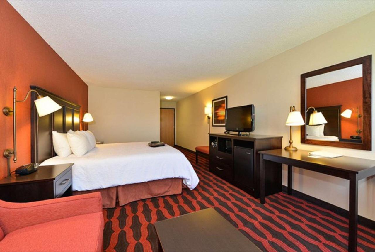 Hampton Inn Sturgis Екстер'єр фото