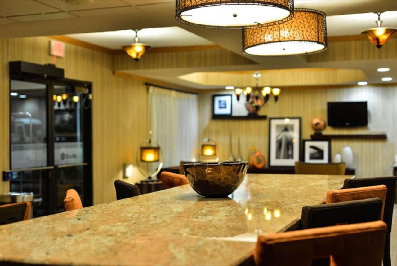 Hampton Inn Sturgis Екстер'єр фото